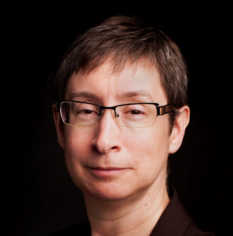 Stephanie Headshot