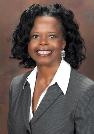 Betty Pace headshot
