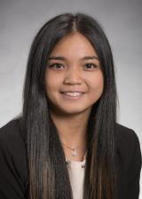 Danielle Mey Headshot